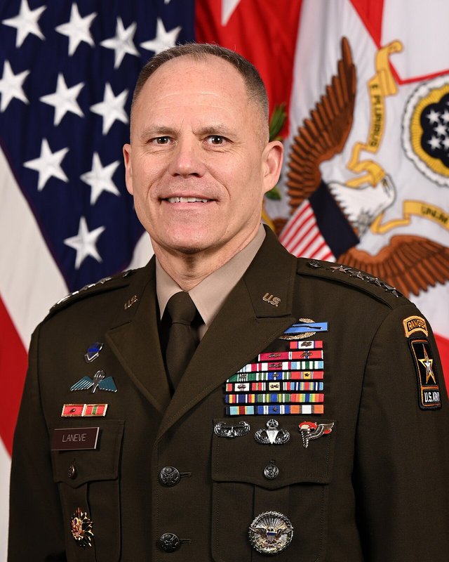 Christopher LaNeve